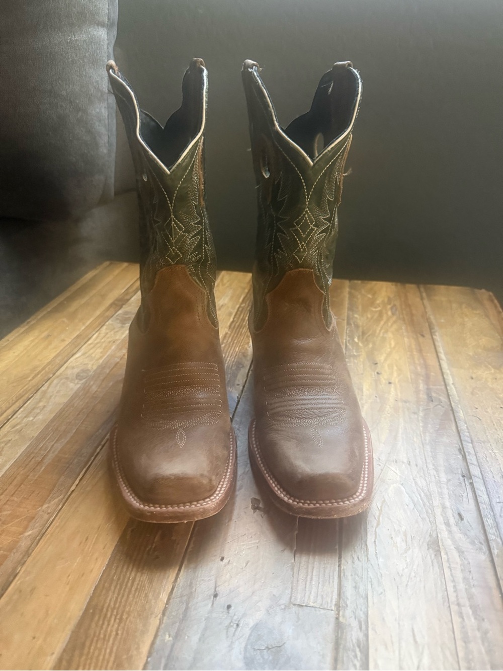 Men's JB Dillion Brown Leather Cowboy Boots with Green Shaft size 7